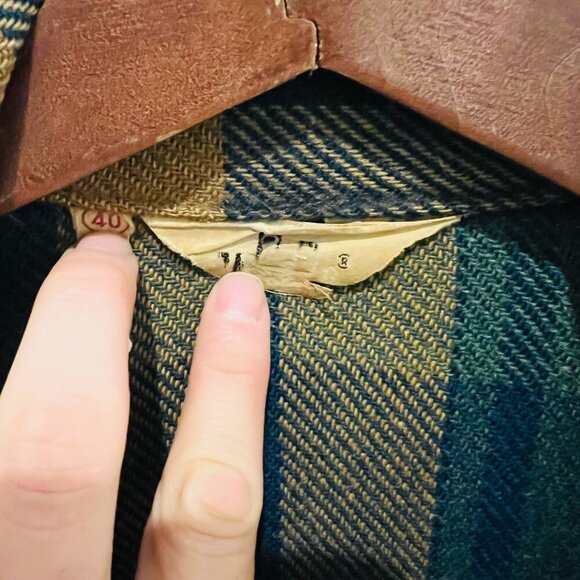 Vintage WOOLRICH Plaid Wool Coat, 1960s Hunting Jacket, M/L 42, Green/Blue/Tan - Picture 2 of 16